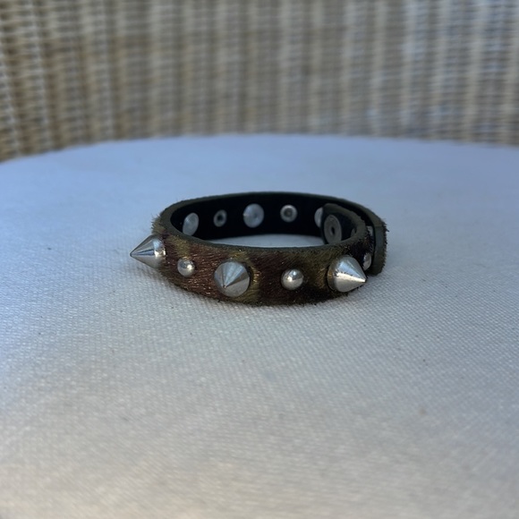 Cute Pony Fur Animal Print Silver Studded Snap Cuff - Picture 6 of 12